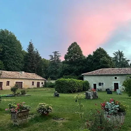 Un Logis En Angoumois